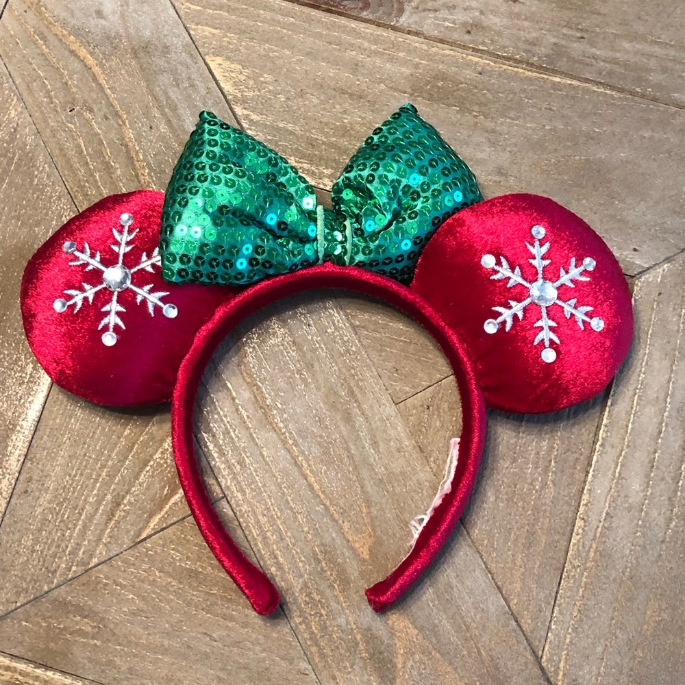 Authentic Minnie Mouse ears Christmas snowflake Disney